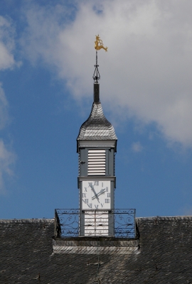 Wasserschloss Wissen am Niederrhein, Uhrenturm