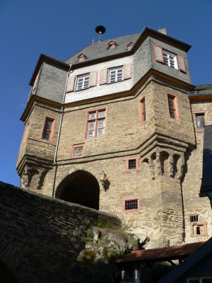 Idstein Nr.3 - Torbogengebäude von 1497