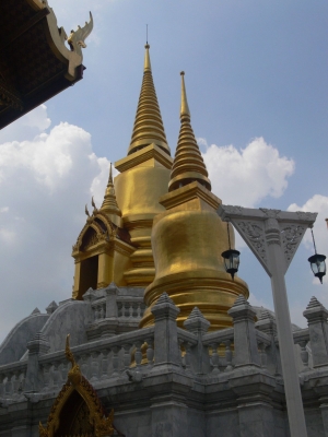 Wat Tri Thotsathep, Bangkok