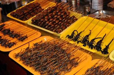 Peking- Naschereien auf dem Nachtmarkt