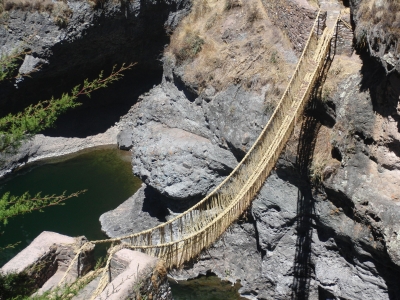 Peru - Hängebrücke im Inka-Stil
