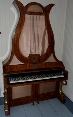 Historisches Klavier