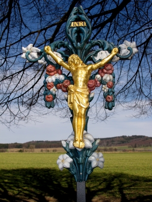 Feldkreuz am Wegesrand