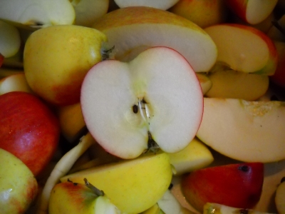 Äpfel frisch geschnitten