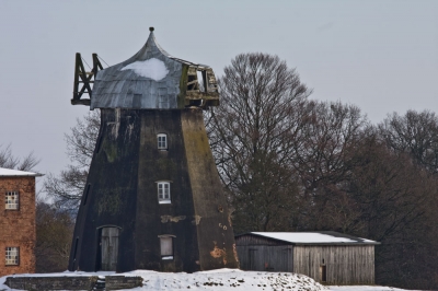alte verlassene Windmühle