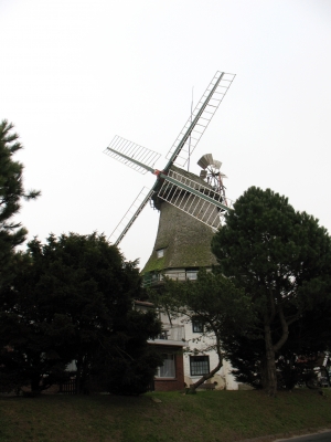 Carolinensiel Windmühle von vorne