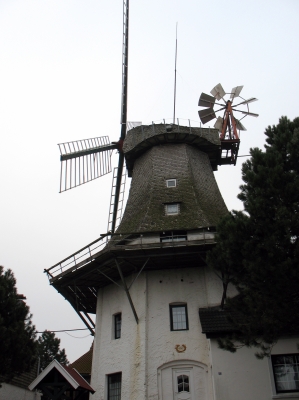 Carolinensiel Windmühle seitlich