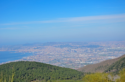 Blick vom Vesuv auf Neapel