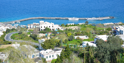 Hafen Capri
