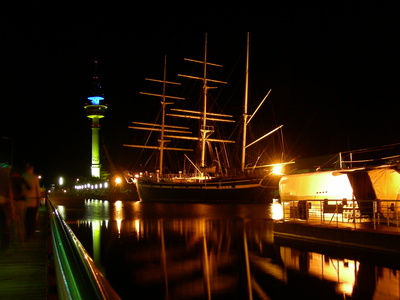 Museumshafen bei Nacht