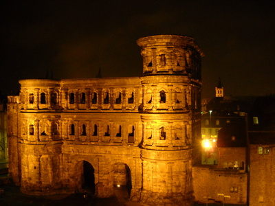 Trier - Porta Nigra (Nachtaufnahme)