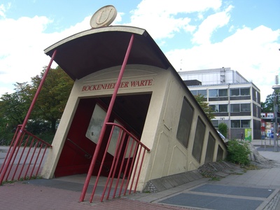 der Eingang in die U-Bahn Station in Frankfurt/Main