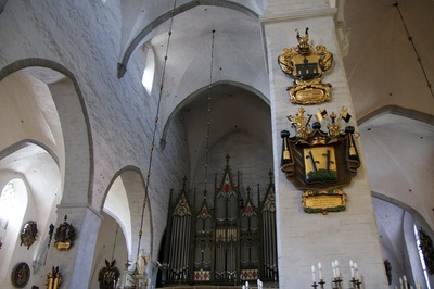 Im Innern der Domkirche 2