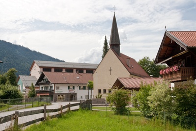 Die Kreuzkirche und das Passionstheater
