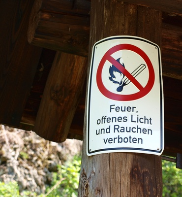 Feuer und Rauchen verboten