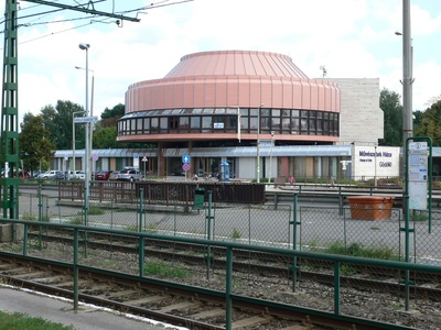 G&ouml;d&ouml;llő, Haus der Kunst