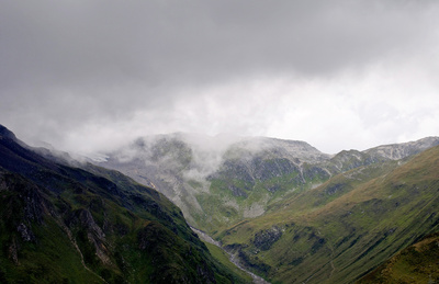 Unter dem Nebelmeer