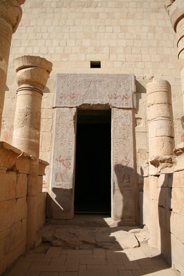 Am Hatschepsut-Tempel in Deir-el-Bahri