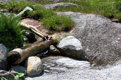 Holzbrunnen