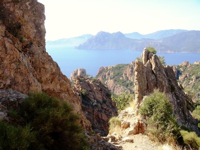 Die roten Felsen der Calanche