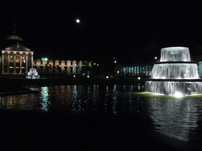 Wiesbaden, Brunnen vor der Spielbank / dem Theater
