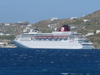 Kreuzfahrtschiff (Mykonos)