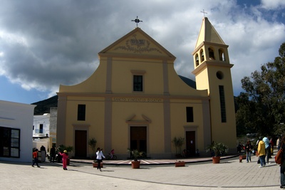 Kirche-Stromboli