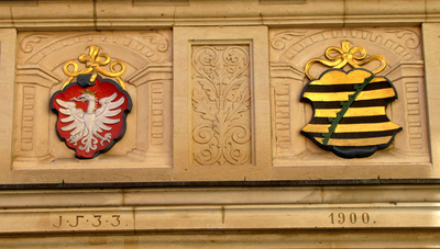 Wappen  (an Meißner Fassade)