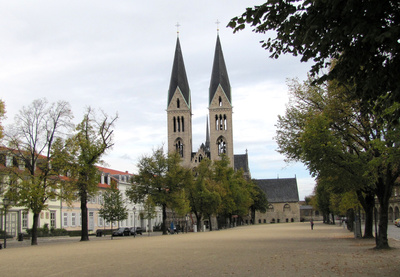 Halberstadt, Domplatz von Osten