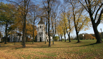 Kirche mit Landschaft
