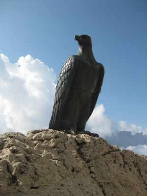Christomannos-Denkmal