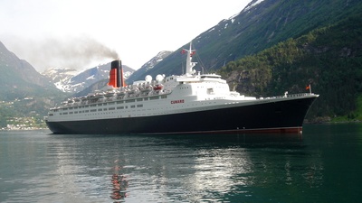 Queen Elisabeth II im Geirangerfjord