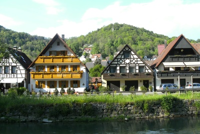 Häuser am Fluss