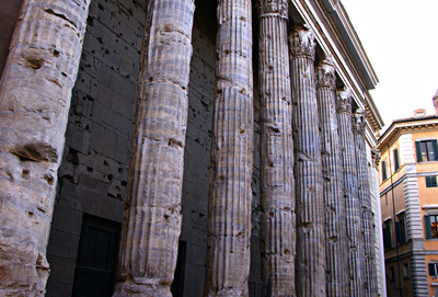 Tempel des vergöttlichten Hadrian