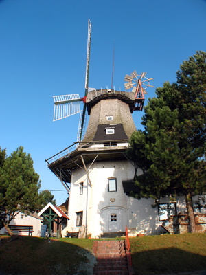 Carolinensiel Windmühle seitlich
