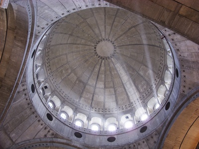 Kuppel der Sava-Kathedrale in Belgrad