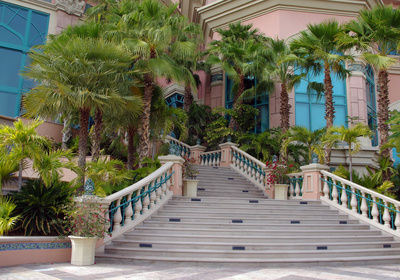 Treppe im Atlantik-Hotel Dubai