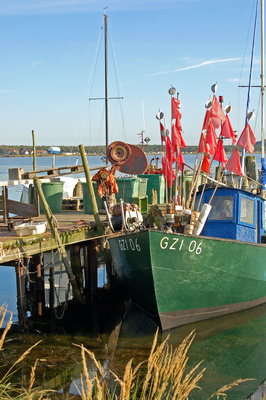 Fischerboot im Hafen von Groß Zicker/Rügen
