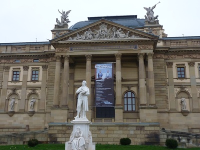 Schiller-Denkmal Wiesbaden 2