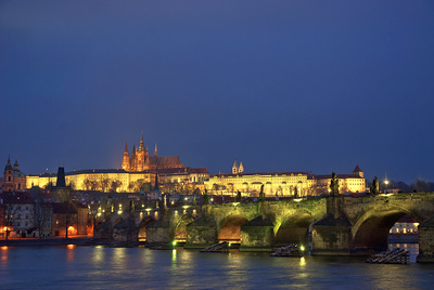 Prag Karlsbrücke mit Burg
