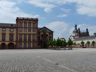 Mannheim: Schloss und Jesuitenkirche