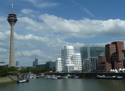 Gehry-Bauten im Medienhafen Düsseldorf