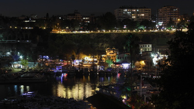 Nachts im Hafen von Antalya