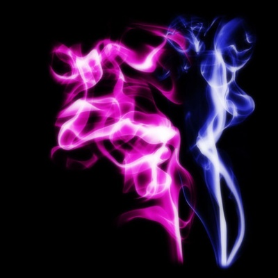 Rauch in lila und blau