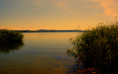 Abendstimmung am Neuenburgersee