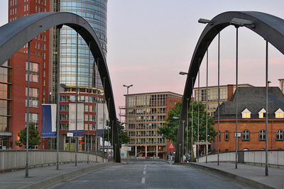 Strassenbrücke