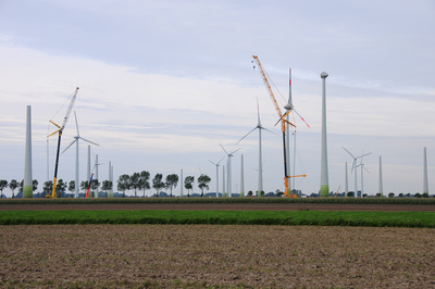 Windpark im Bau