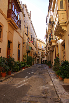 Straßenschlucht in Valletta