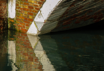 Unter den Brücken Venedigs