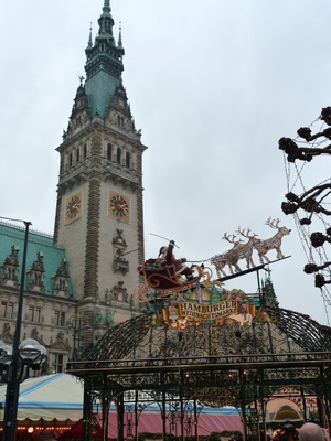 Weihnachtsmarkt am Rathaus